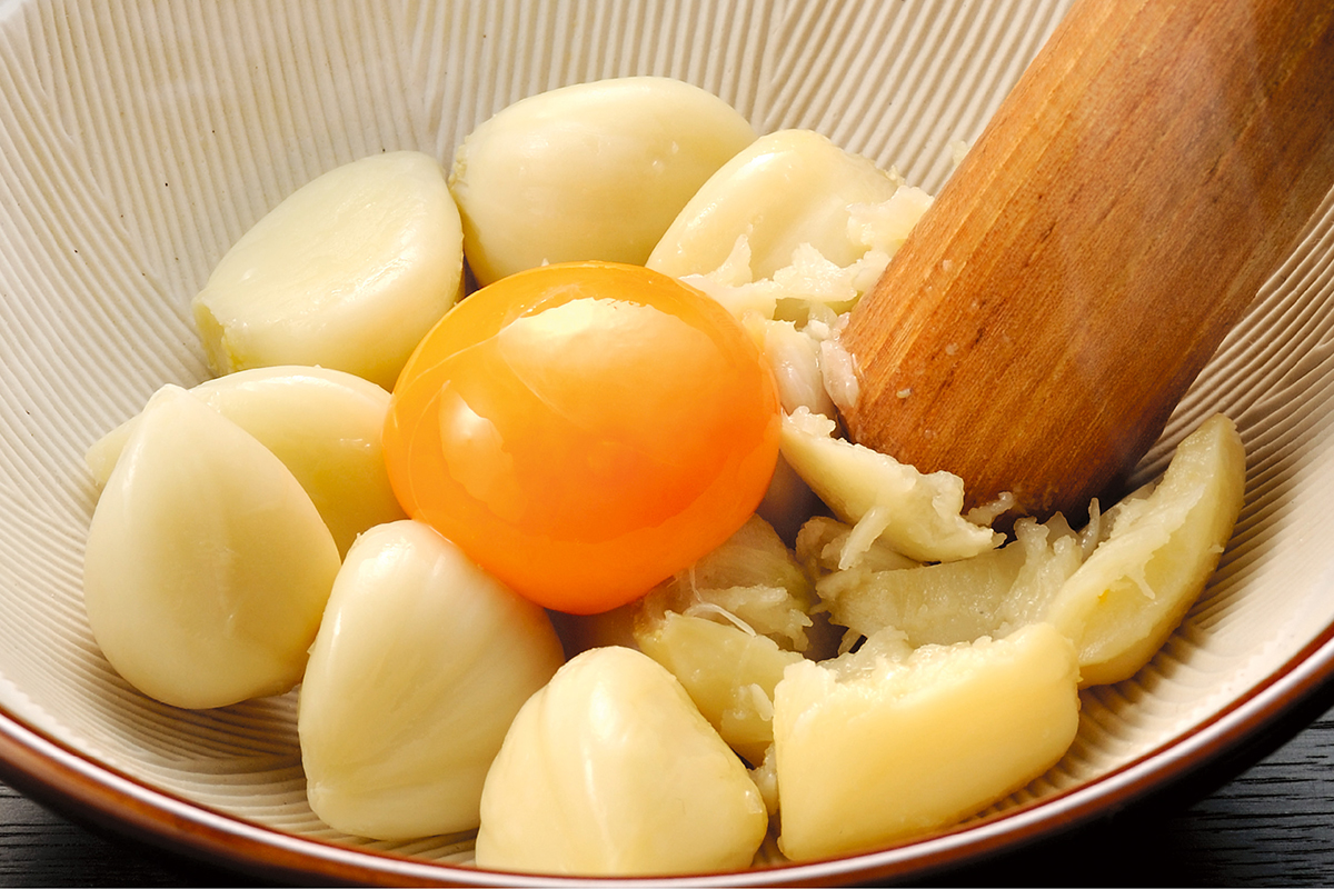 Garlic & Egg Yolk